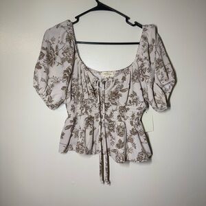 Pie in the Sky Floral Crop Top with‎ Puff Sleeves NWT